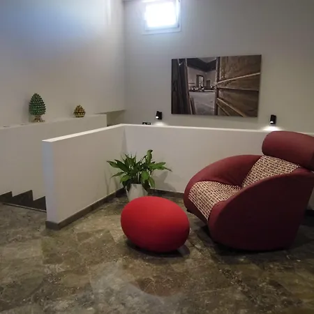 Hotell Debellini Design 4*